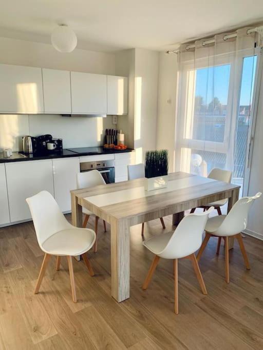 Pourquoi Notre T3 Avec Parking Est Pour Vous ? Apartment